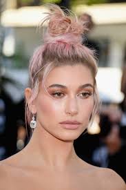 Hailey Bieber S Best Beauty Looks Of All Time Hailey Baldwin Hair Light Pink Hair Hair Inspiration Color