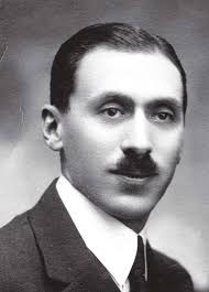 De 1940 à 1944, le lycée Marie-Curie n'a pas échappé, comme d'autres ly-  cées de la région parisienne, à l'occupati