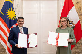 Yb deputy minister of international trade and industry. Economic Opportunity Malaysian Austrian Joint Statement On Cooperation Vindobona Org Vienna International News