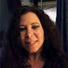 Alida Girasek's Instagram, Twitter & Facebook