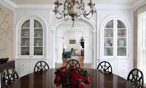 Federal interiors featured muted wall colors, minimal trimwork painted white, and delicately carved or inlaid decoration. Crown Moulding Dominates This Updated Neoclassical American Federal Style Home Idesignarch Interior Design Architecture Interior Decorating Emagazine