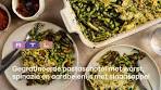Pastaschotel met worst en spinazie én aardbeienijs met ... - YouTube