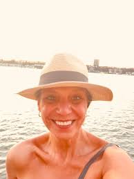 Looking for friends to chat with in Florida