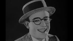 Barnaby Wright's Instagram, Twitter & Facebook