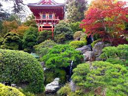 Though the admission fee into the japanese tea garden in san francisco's golden gate park is reasonable, lots of visitors take advantage of the free admission between the hours of 9 & 10am on mondays, wednesdays, and fridays. A Brief History Of San Francisco S Japanese Tea Garden