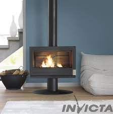 Retrouvez chez nos revendeurs siglés d'une flamme orange, l'ensemble de nos gammes et certains poêles à bois et poêles à granulés vendus en exclusivité ! Elton Poele Cheminee A Bois 14 Kw A Post Combustion