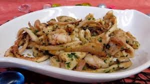 Recette Calamars A La Mariniere Supertoinette Recette Calamar Recette Recette Recette Poisson