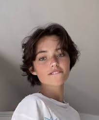 Danielle Koster's Instagram, Twitter & Facebook