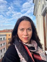 Alice Stein's Instagram, Twitter & Facebook