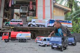 Unggah file anda dan transformasikan. Bersama Mobil Mobilan Junaidi Bertahan Hidup Di Tengah Pandemi Covid 19 Waspada Aceh