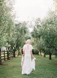 Olive Grove Shoot By Jen Huang Olive Wedding Green Wedding Colors Film Wedding Photography