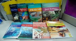 Apr 30, 2021 · rpp diperlukan buku guru dan buku siswa ppkn kelas 8 viii edisi revisi 2017 versi pdf. Pengumuman Daftar Harga Buku Kelas 7 8 Dan 9 Smp St Ignasius