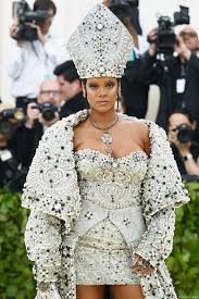 Pin By Lindsay Stiefel On Best Dressed Fashion Met Gala Looks Celebrity Style Casual