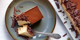 Javanais Met Creme Au Beurre Van Koffie En Chocoladeganache Recept Chocoladeganache Dessert Ideeen Voedsel Ideeen