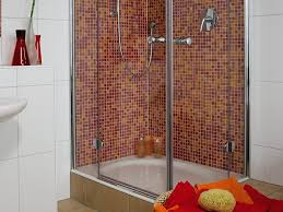 Wichtig ist ein bereitliegender seitenschneider, denn oftmals ist an der wanne ein potentialausgleichsdraht angeschlossen. So Bauen Sie Eine Neue Duschtasse Ein Bauhaus