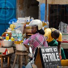 Starting october 20 th , the price of bitcoin has risen by $2400 in zimbabwe compared to the global price rise of $1000 during the same time frame. Bitcoin Prices Skyrocket To 7200 On Zimbabwean Exchange During Economic Turmoil Emerging Markets Bitcoin News