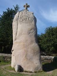 Menhir De St Uzec Chapelle St Samson 22 Megalithes Bretagne Pierre
