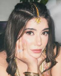 Did half of my face, can you see the mini facelift with the cheeks? Just  sayin'