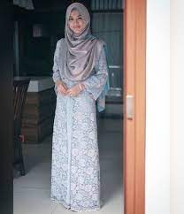 Motif yang kecil bisa bikin tampilan berkesan lebih kurus. Model Baju Gamis Batik Untuk Orang Kurus Batik Model Gaya