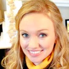 Sara Ford's Instagram, Twitter & Facebook