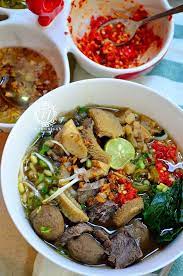Jika anda mahu pedas, kami juga menulis resepi sambal kicap sebagai pelengkap makan bihun sup ayam. Resepi Mee Sup Thai