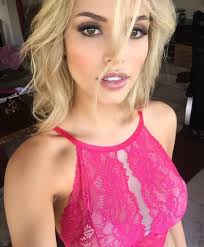 Przepiękna nowa kobieta Kaki