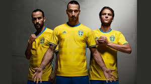 Sverige fick klara sig utan zlatan som var avstängd i och med hans andra gula kort som han fick i matchen mot österrike. Nya Landslagstrojan Och Sa Sag Det Ut Forr Svt Sport