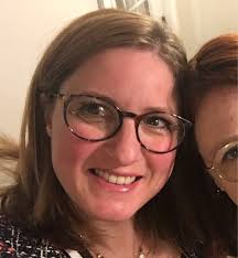 Ann Simard's Instagram, Twitter & Facebook