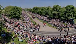 Why did @erinburnett crash a wedding today? Gigapixel The Royal Wedding Procession Cnn Com
