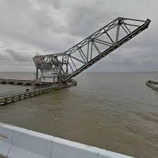 The almonaster bridge is barely a mile to the north, and the senator hickey bridge is just north of that. Ns Lake Pontchartrain Trestle Longest Rail Bridge In America In New Orleans La Google Maps