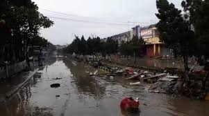 Oleh erlinadiposting pada 5 juli 2020. Banjir Surut Masjid Sekolah Di Gunung Putri Bogor Terendam Lumpur