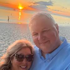 Who can provide quick seamstress services?