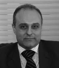 من هو خليل عجمي؟