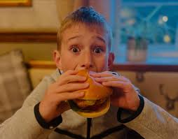 🍔 You know what day it is 🍔 ITS BURGER WEDNESDAY!! All burgers are only  £10 every Wednesday at The Horton Inn!! Thank you to Lucy and Daniel for  this great snap!