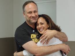 Kamala harris' impressive career earned her the vp nomination as joe biden's running mate, but she's also a wife and stepmom. America Gets Its First Second Gentleman Kamala Harris Husband Doug Emhoff