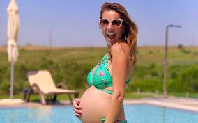 Jun 07, 2021 · a atriz aproveitou o dia na praia. A Pipoca Mais Doce Ja E Mae Blogger Mais Famosa Do Pais Da A Luz E Bebe Tem De Ficar Internada Nova Gente