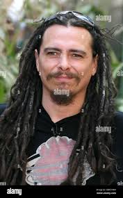 Korn group hi-res stock photography and images