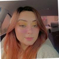 Kara Raymond's Instagram, Twitter & Facebook