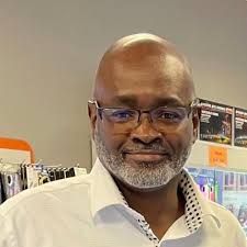 Pastor Glover (@PastorGlover)