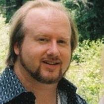 Eric Bard's Instagram, Twitter & Facebook