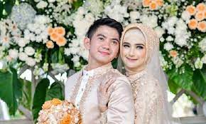 Anaknya menangis sampai tak bisa tidur. Rizki Da Hapus Semua Foto Nadya Mustika Rahayu Yang Baru Dinikahi Sebulan Seleb Tempo Co