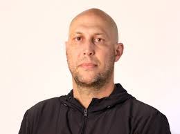 Gabriel Dickens's Instagram, Twitter & Facebook