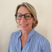 300+ "Avery" profiles