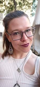 Lisa Flagg's Instagram, Twitter & Facebook