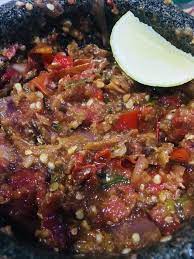 Tumbuk bwg kecik + bwg putih + cili api sehingga lumat. Resepi Sambal Tumbuk Bilis Kompilasi Himpunan Resepi