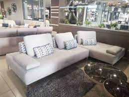 Divano Edward Dotato Di Sedute Ampie E Indipendenti E Ideale Per Gli Amanti Del Design Essenziale E Gusto Minimal Vieni A Provare Arredamento Camerette Design