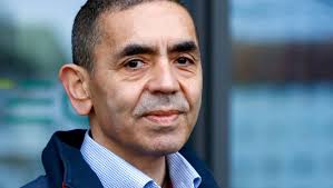 Haber sitelerinde yer alan bir karenin, uğur şahin, kardeşleri ve almanya'ya 60'lı yıllarda işçi gelmiş ebeveynlerini gösterdiği söyleniyordu. Ugur Sahin Biontech Grunder Ist Der Neue Laureat In Der Hall Of Fame Der Deutschen Forschung Manager Magazin