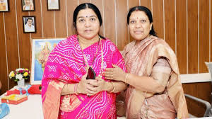 BJP Corporator Pratibha Jain Is New Mayor Of Ahmedabad; Vadodara Too Elects  New Mayor