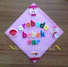 arabada bebek var kece araba duvar