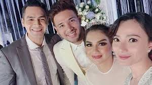 Kaki Asmirandah Injak Lumpur Habis Ke Resepsi Ammar Zoni Ibel Perlakuan Jonas Rivanno Banjir Pujian Resepsi Selebritas Pernikahan